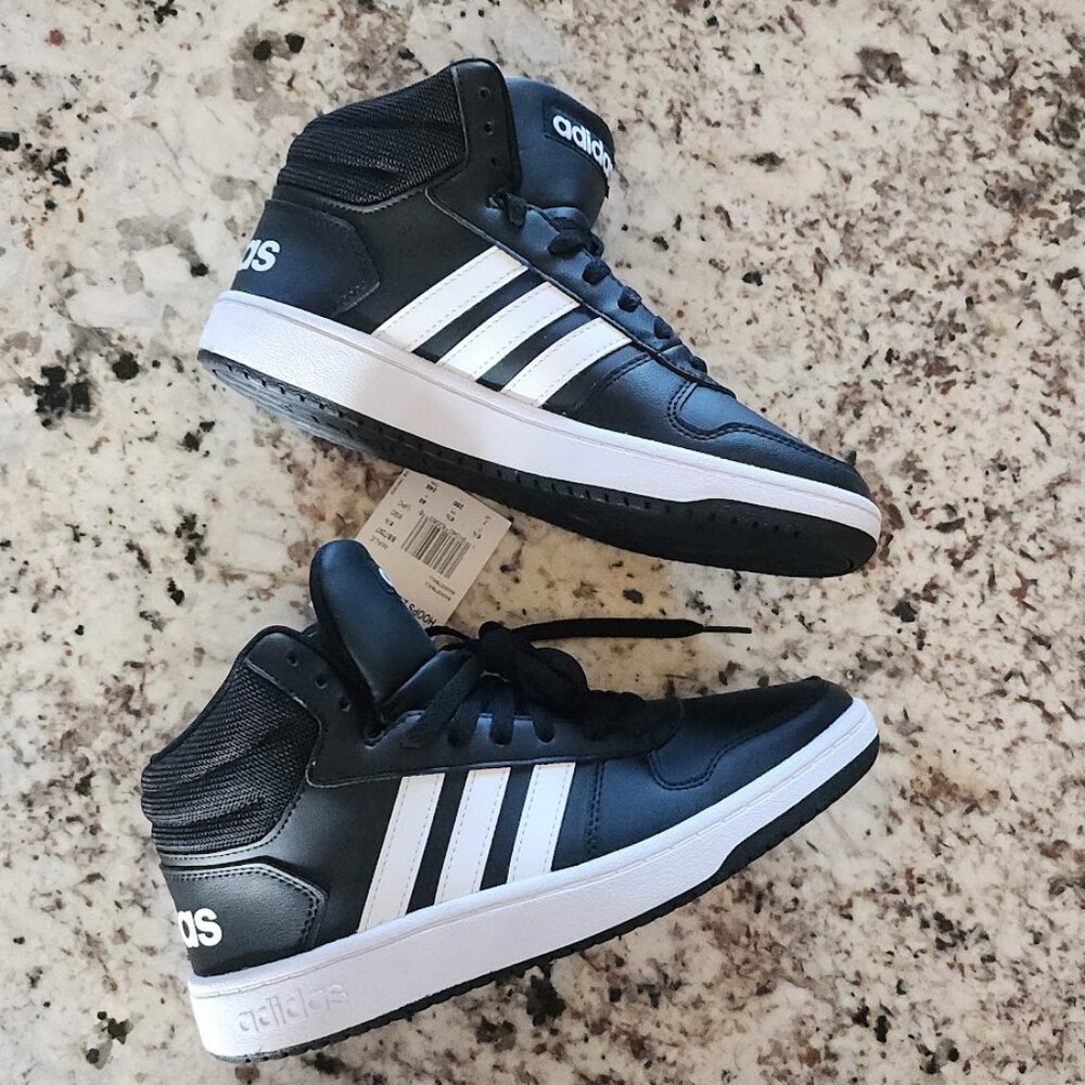 NWT Adidas Hoops 2.0 Mid Black